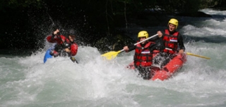  Descubra Canoe Raft en el Isère con Franceraft Canoe 